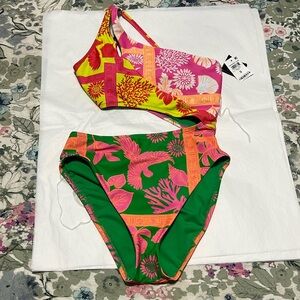 NWT Bar lll one piece swim suit